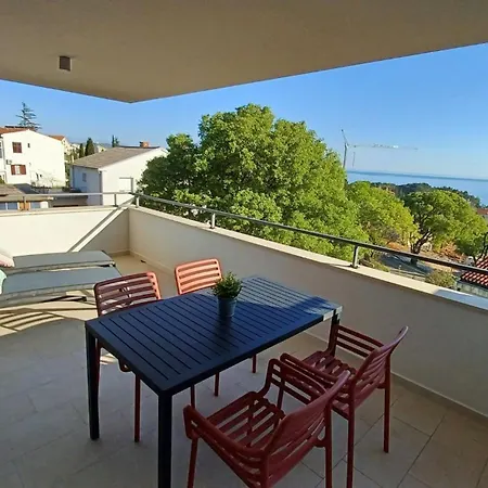 Apartment Sea View Ivana Krk Town