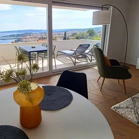 Sea View Ivana Apartment