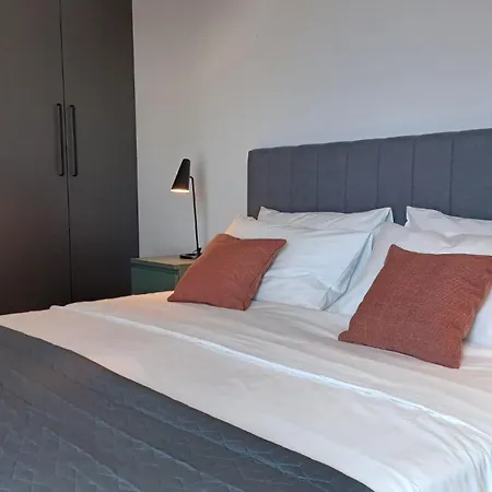 Sea View Ivana Apartment *