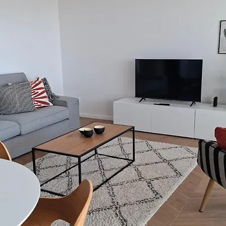 Sea View Ivana Apartment *